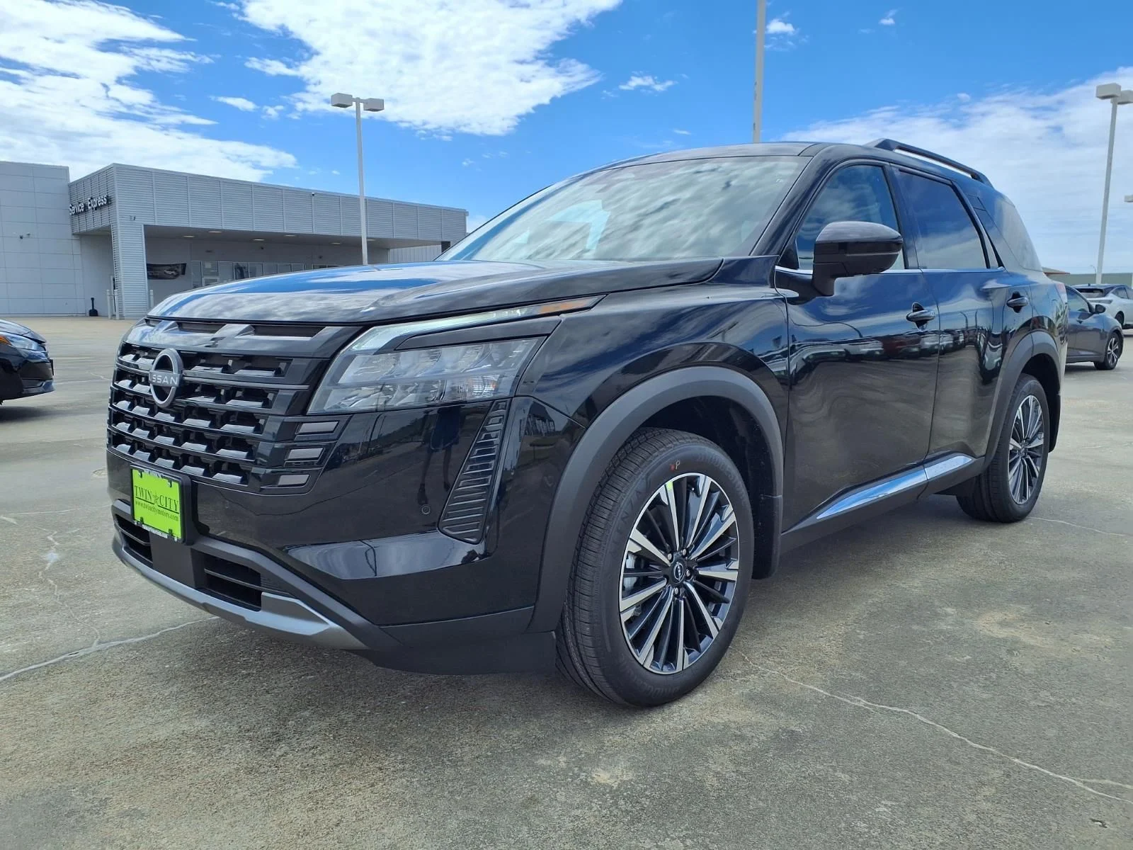 New 2026 Black Nissan Platinum image 5