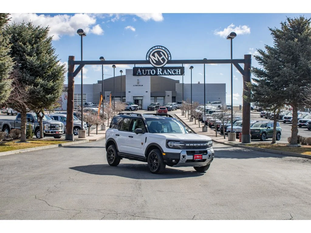 New 2026 OXFORD WHITE Ford Badlands image 1
