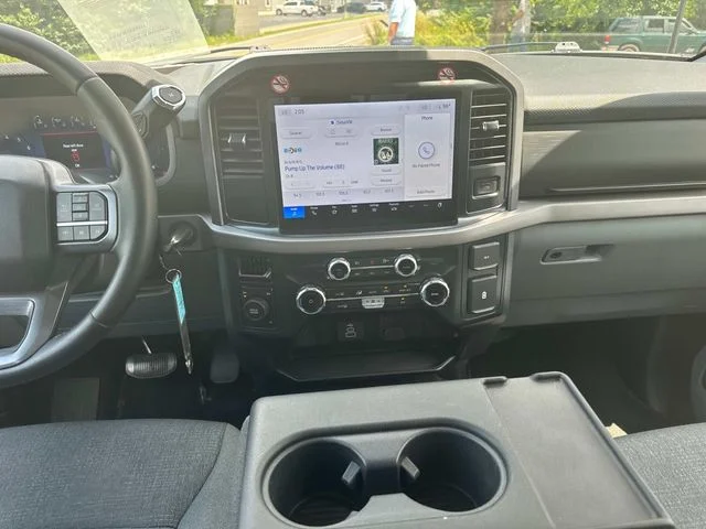 Used 2025 White Ford XLT image 19
