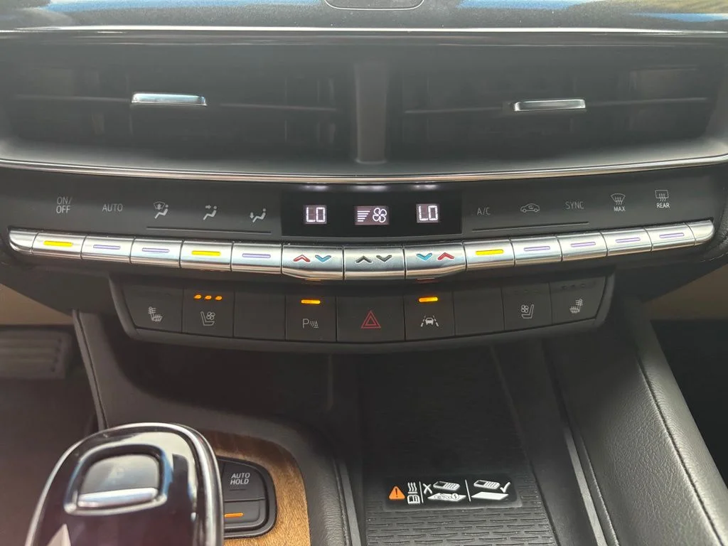 Used 2022 White Cadillac Premium Luxury image 6