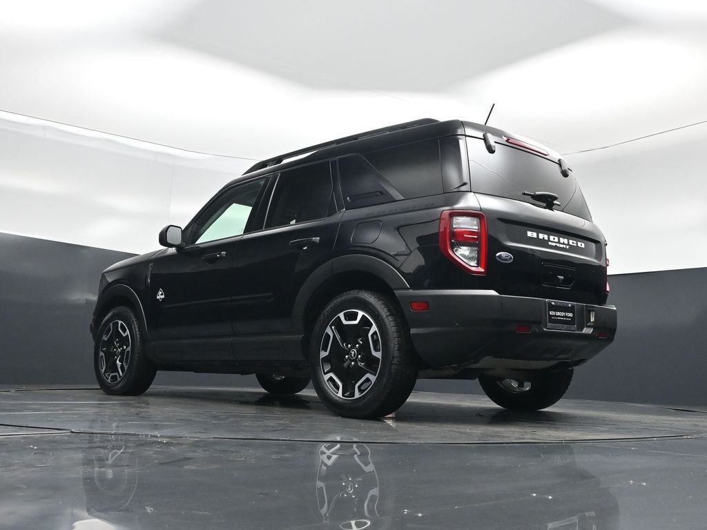 Used 2023 Black Ford Outer Banks image 78