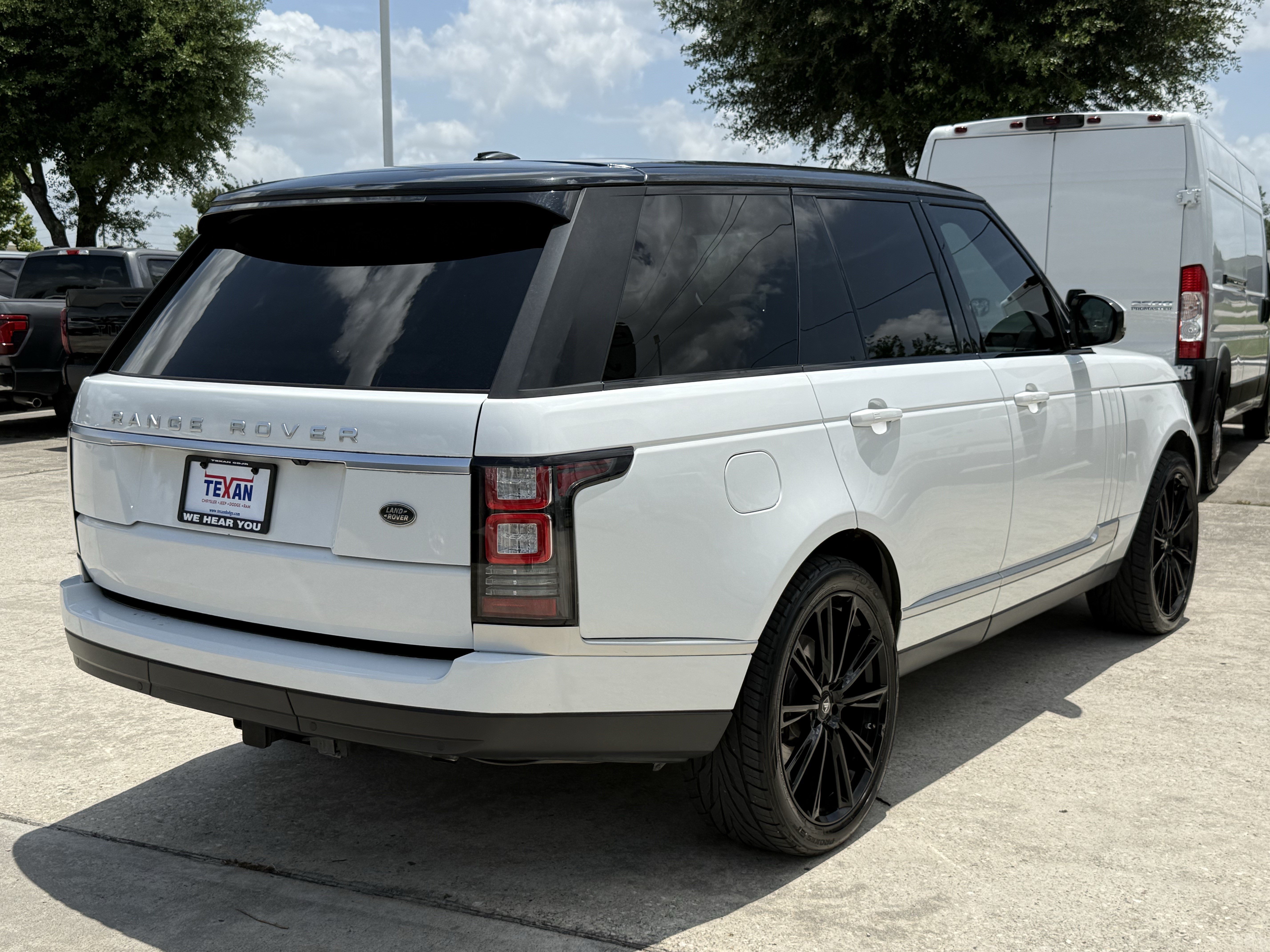 Used 2014 White Land Rover  image 4