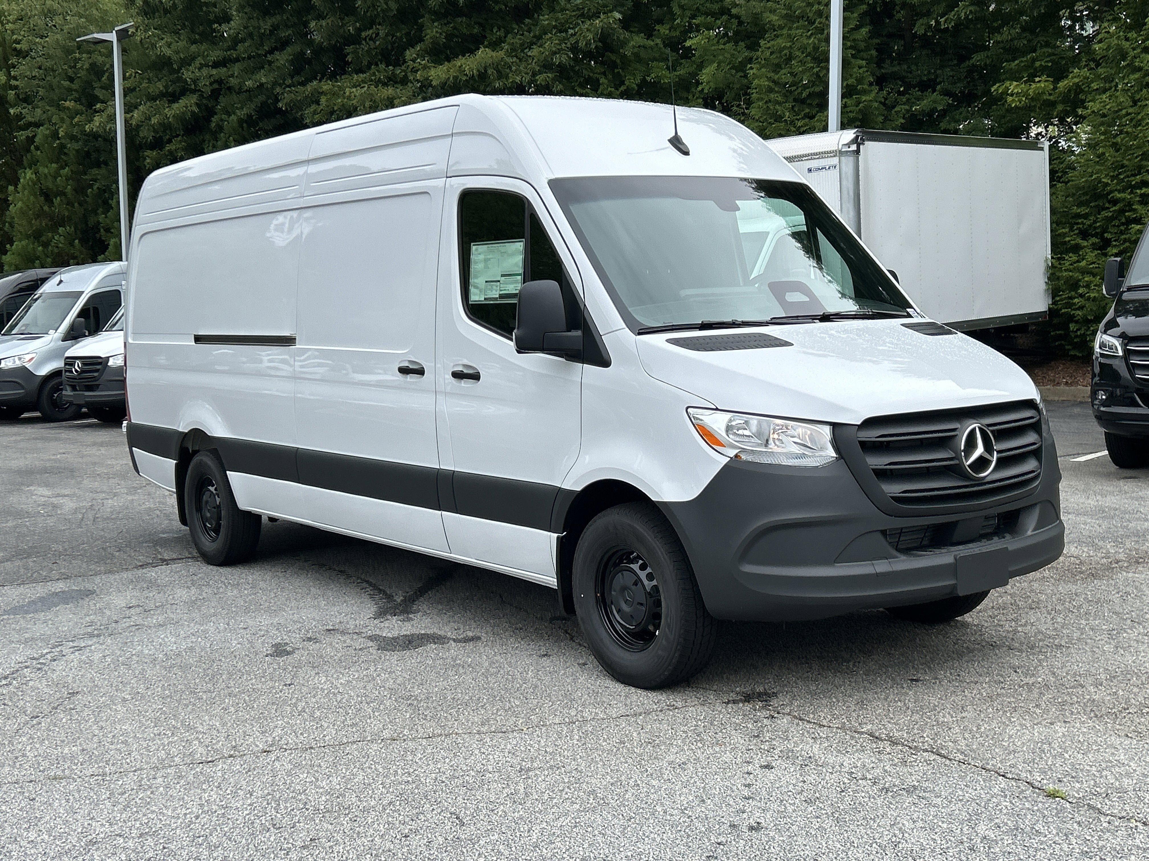 New 2026 Arctic White Mercedes-Benz 2500 High Roof I4 Diesel 170 RWD image 4