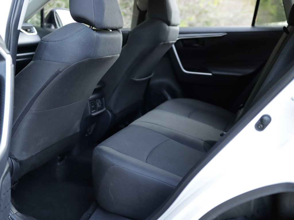 Used 2025 Ice Cap Toyota LE image 21