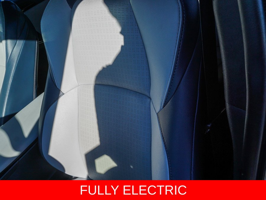 Used 2023 White Subaru Limited image 20