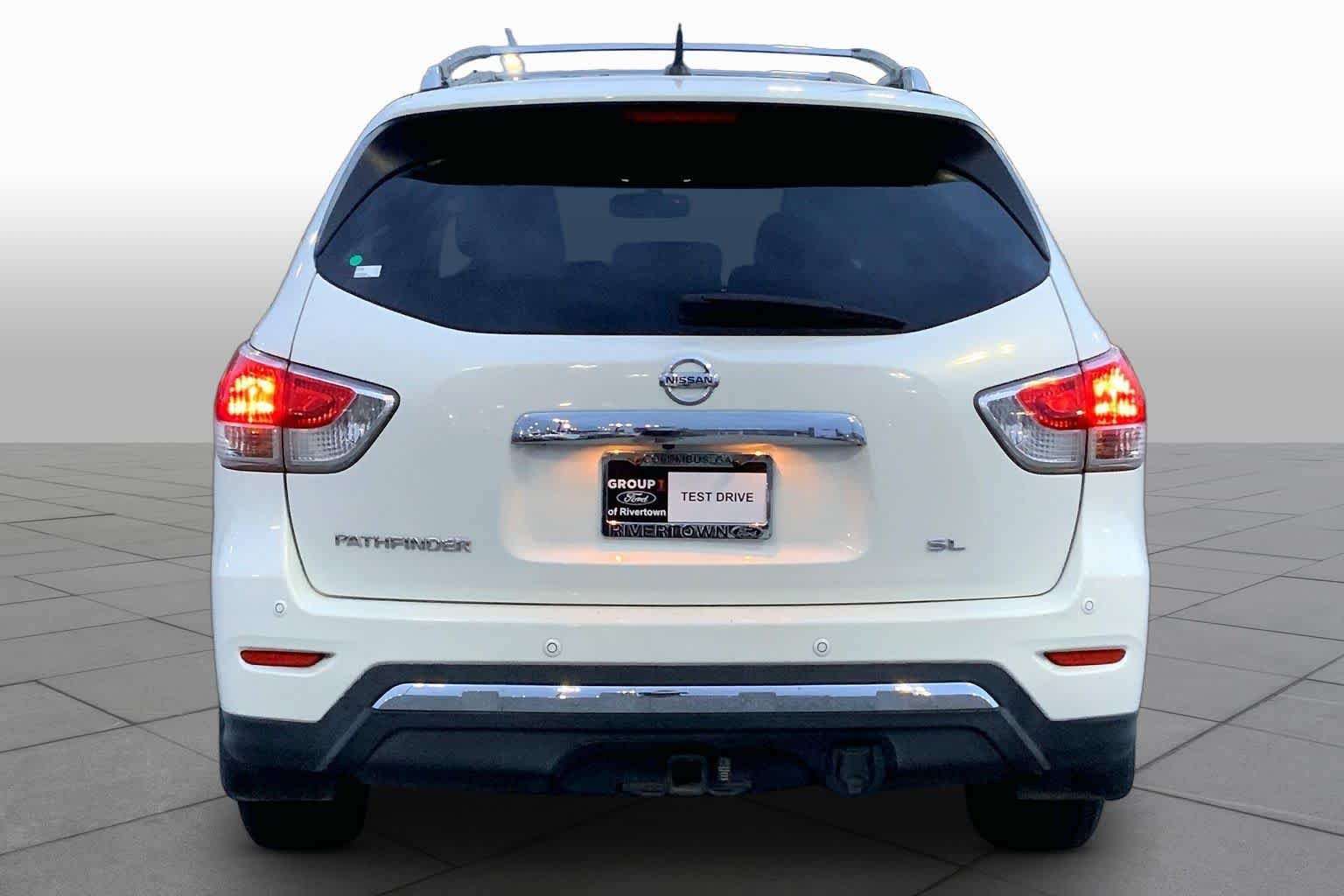 Used 2014 Moonlight White Nissan SL image 5