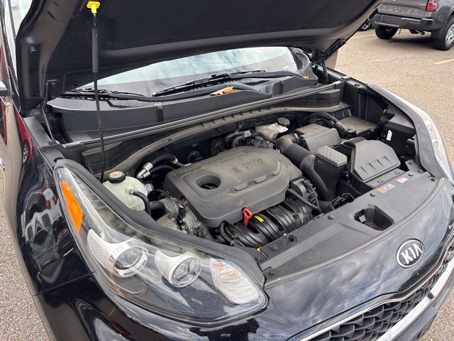 Used 2020 Red Kia LX image 18