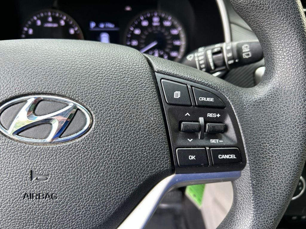 Used 2019 Gray Hyundai SE image 23