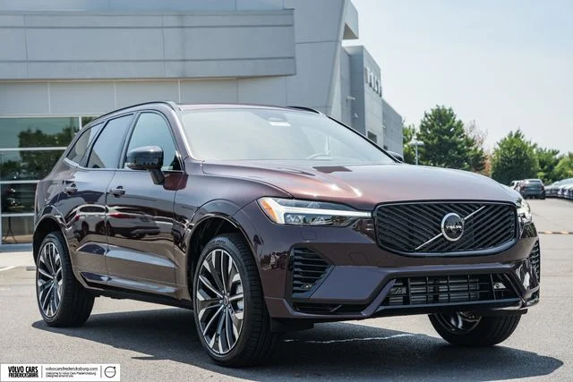 New 2026 Mulberry Red Volvo T8 Ultra image 1