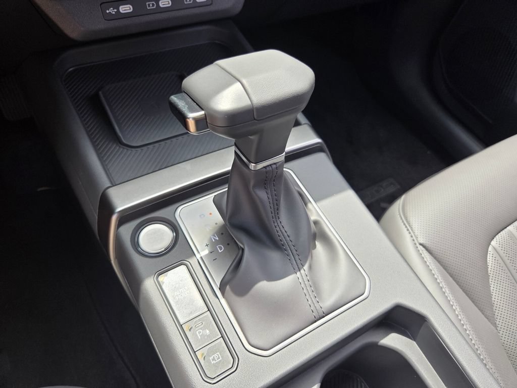 New 2027 Interstellar Gray Kia X-Line SX image 25
