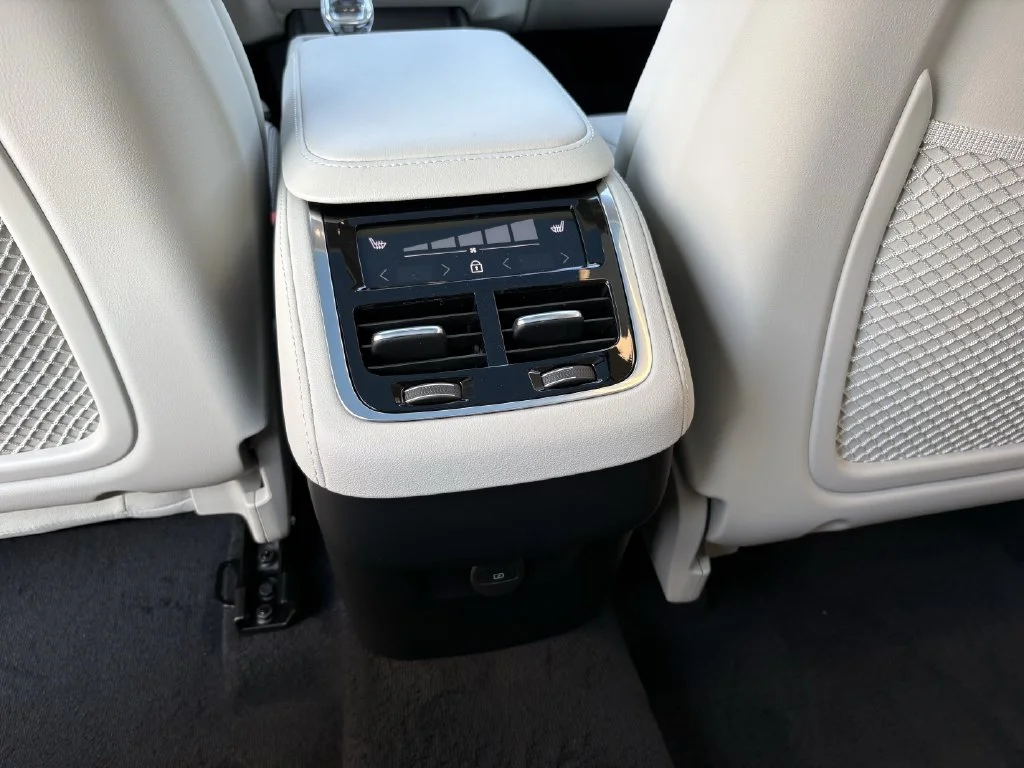 New 2026 Crystal White Volvo Ultra image 25