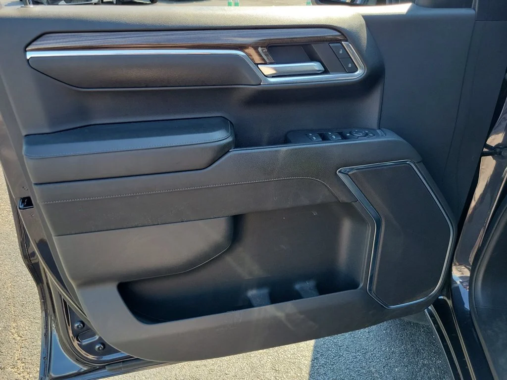 2023 Chevrolet Silverado 1500 LT - Photo 28