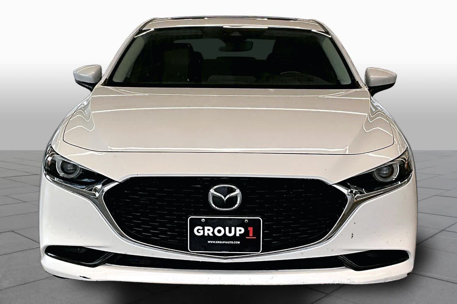 Used 2019 Snowflake White Pearl Mica Mazda w/Premium Pkg image 4
