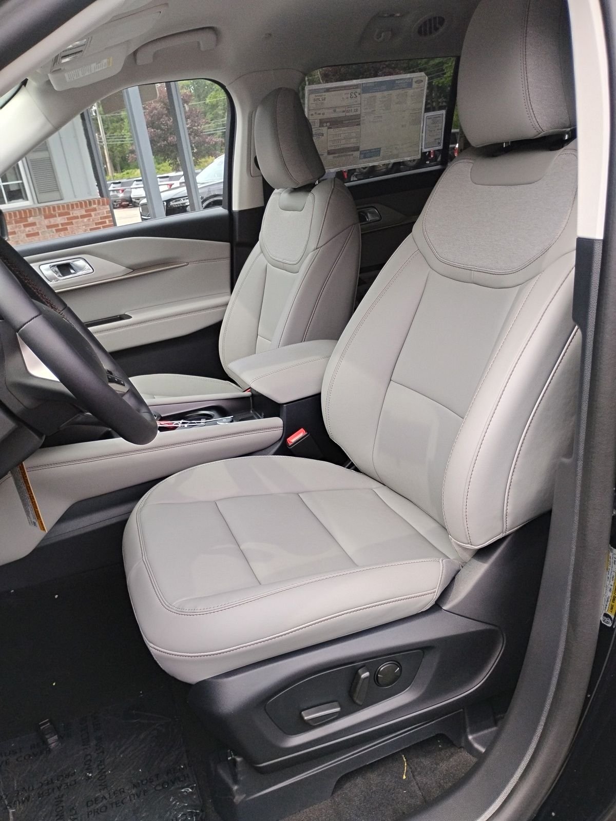 New 2026 Agate Black Metallic Ford Active image 19