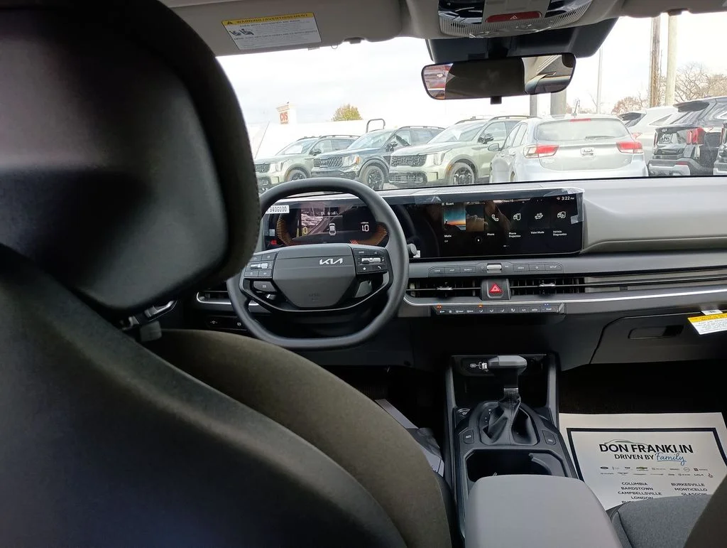 Used 2025 Gray Kia LXS image 15