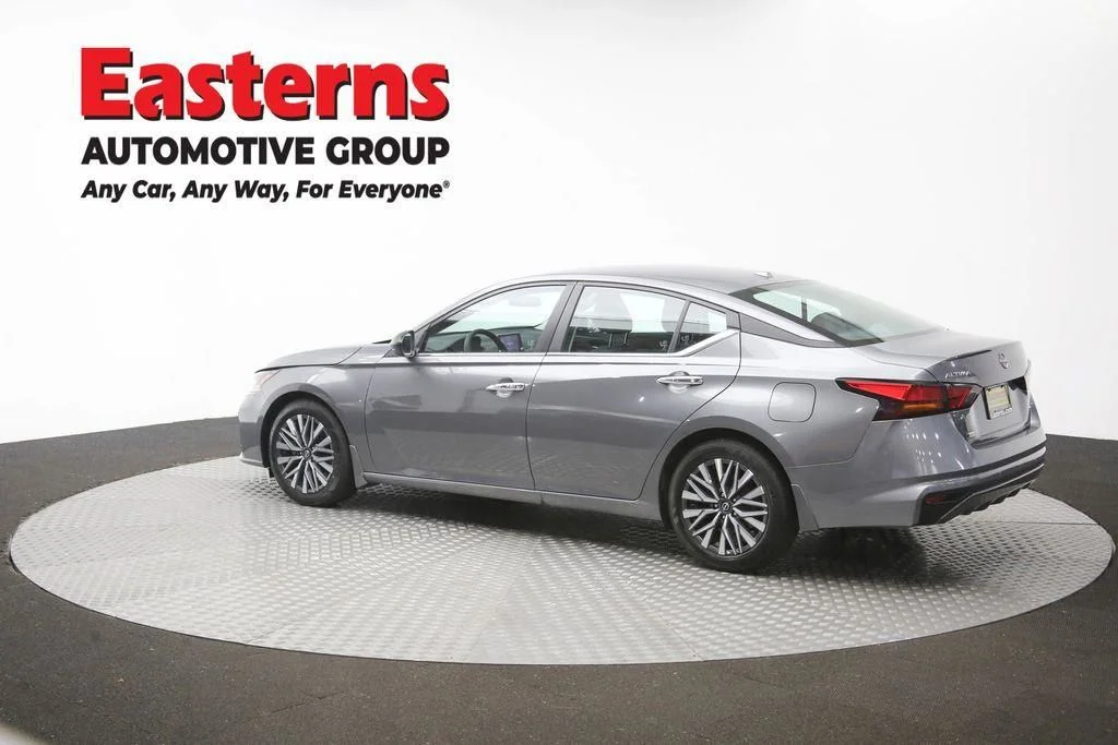 Used 2025 Gray Nissan 2.5 SV image 64