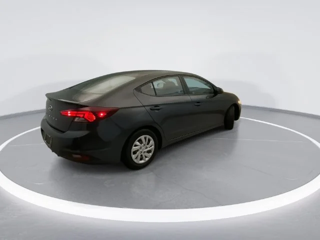 Used 2020 Gray Hyundai SE image 6