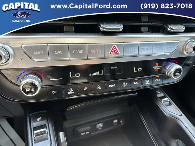 Used 2025 Black Kia S image 30