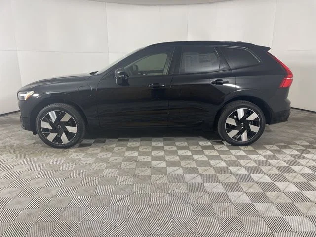 Used 2025 Black Volvo T8 Plus image 6
