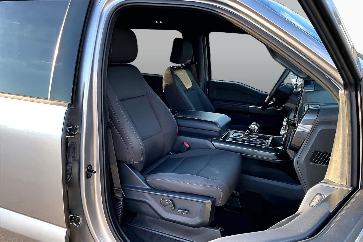 Certified Used 2023 Iconic Silver Metallic Ford XLT image 9
