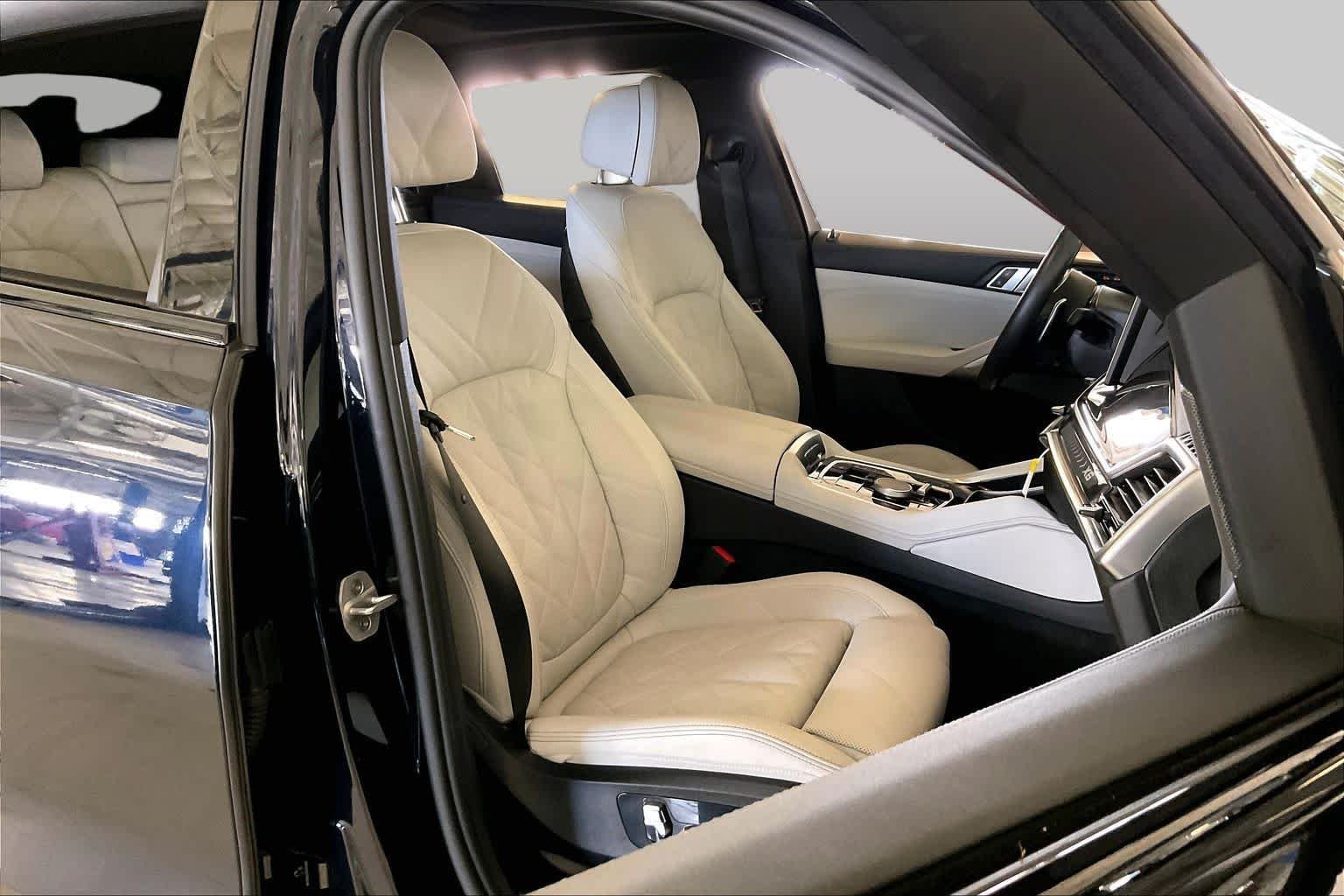 Certified Used 2025 Carbon Black Metallic BMW xDrive40i image 8