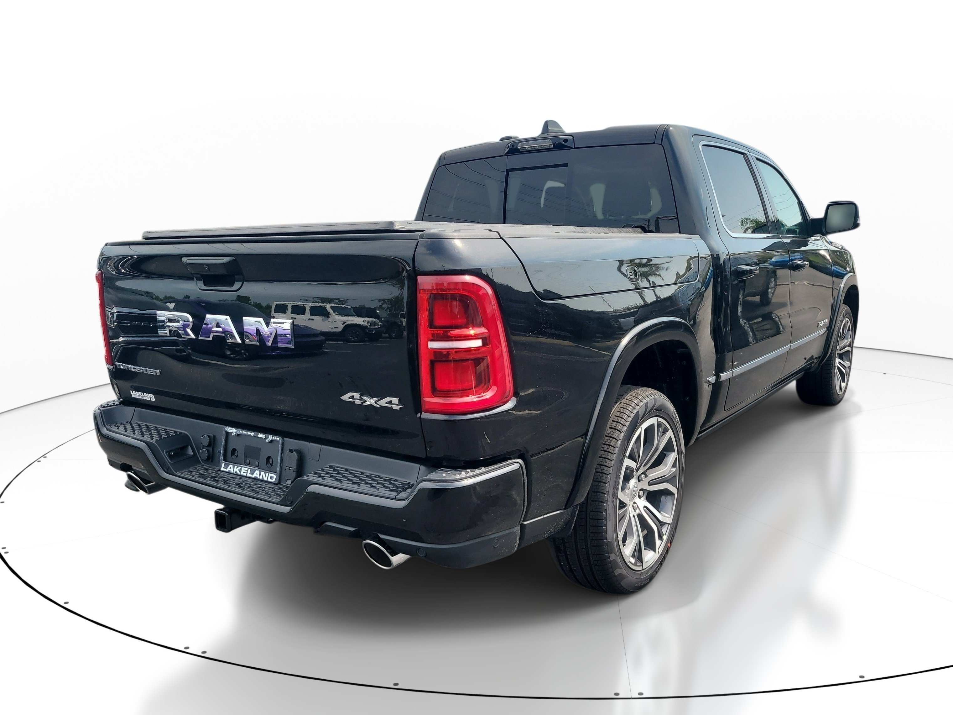 New 2026 Diamond Black Crystal Pearl-Coat Exterior Paint RAM Tungsten image 6