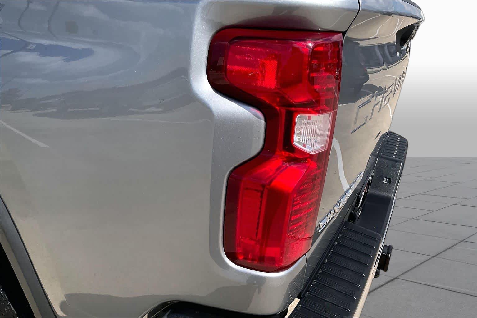 Used 2024 Sterling Gray Metallic Chevrolet LT image 27
