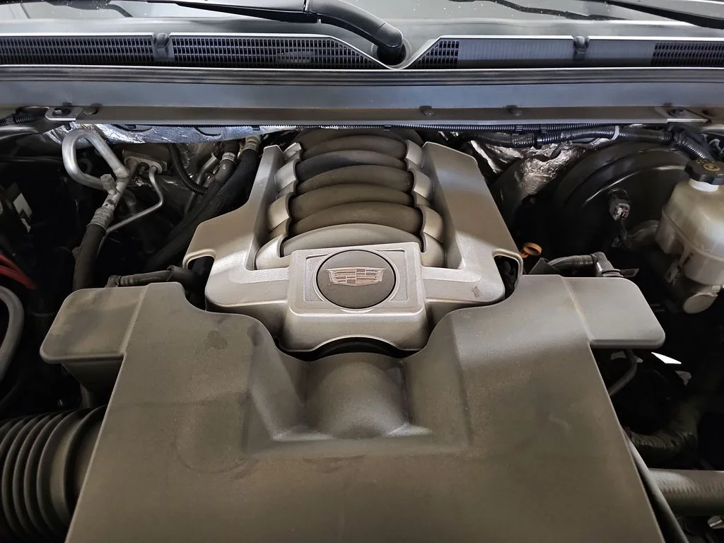 Used 2017 Silver Cadillac Luxury image 32