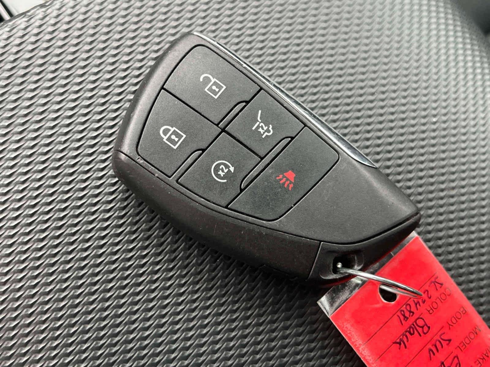 Used 2025 Sterling Gray Metallic Chevrolet LT image 4
