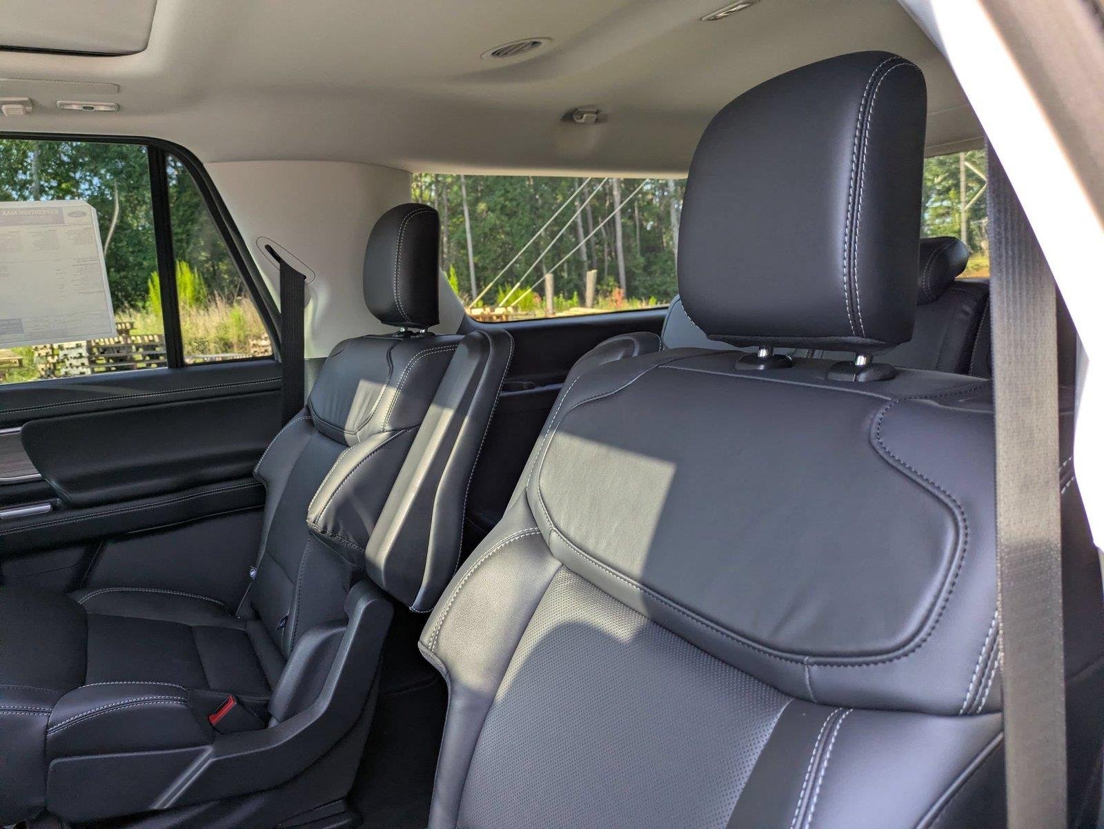 New 2027 Glacier Gray Metallic Tri-Coat Ford MAX Platinum image 28