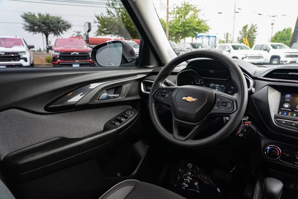 Used 2021 MOSAIC BLACK METALLIC Chevrolet LS image 11