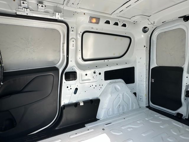 Used 2021 White Ram Tradesman SLT image 20