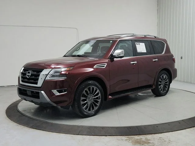 Used 2023 Red Nissan Platinum image 3