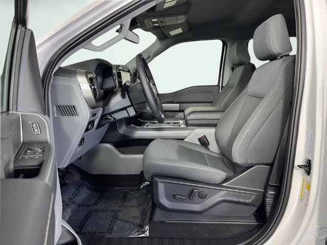 New 2026 Oxford White Ford XLT image 29