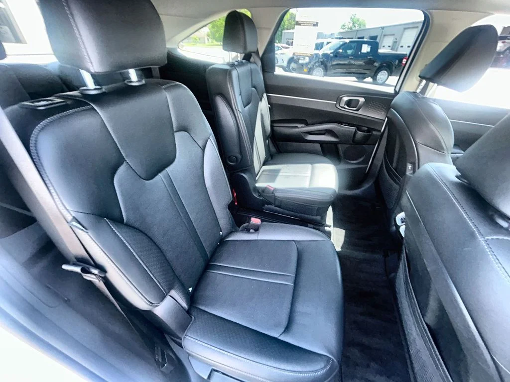 Used 2025 White Kia EX image 13