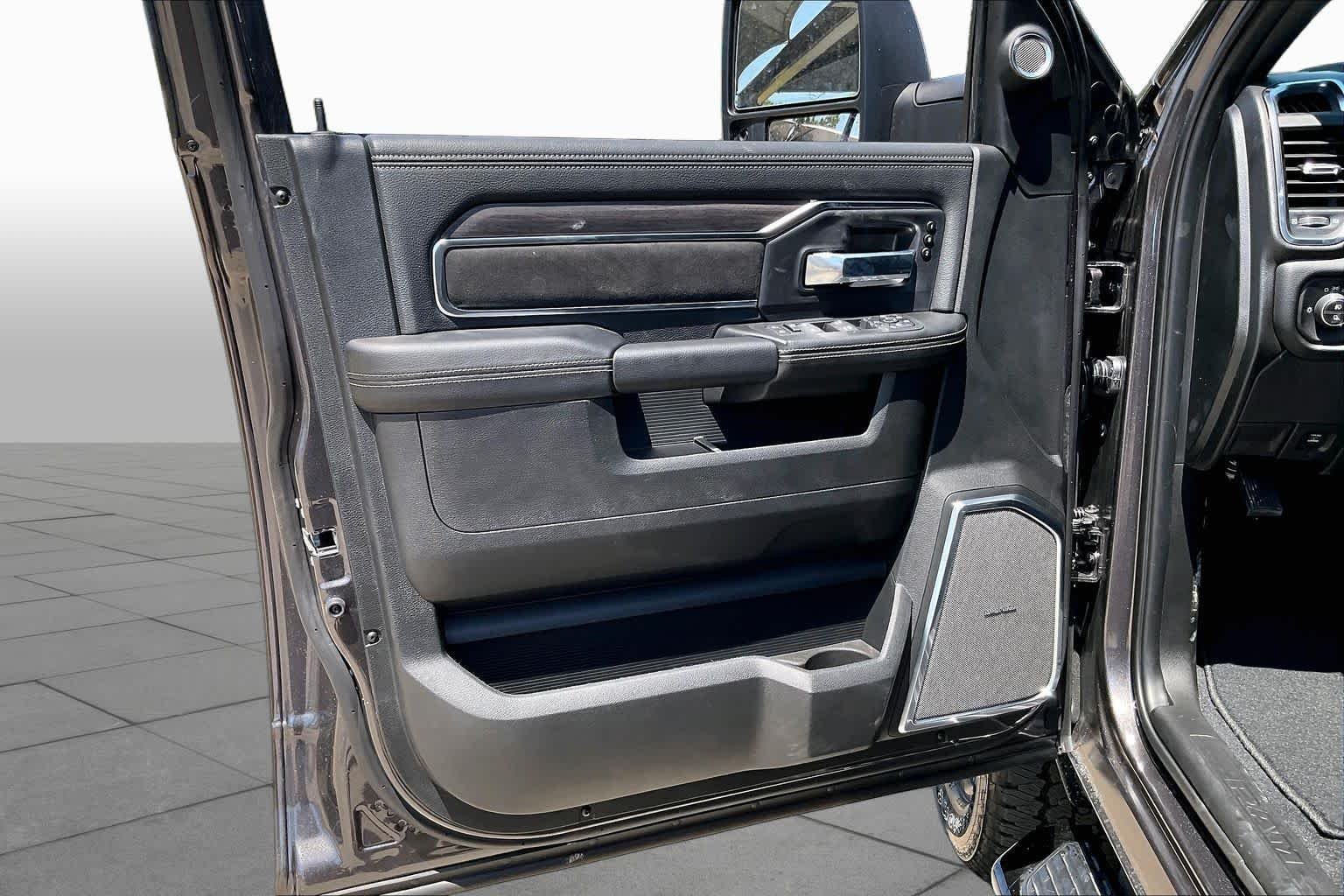 New 2027 Granite Crystal Metallic Clear-Coat Exterior Paint RAM Laramie image 10