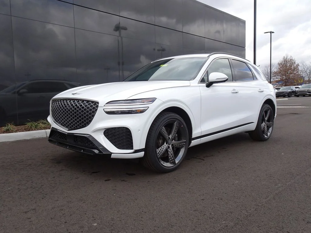 2025 GENESIS GV70