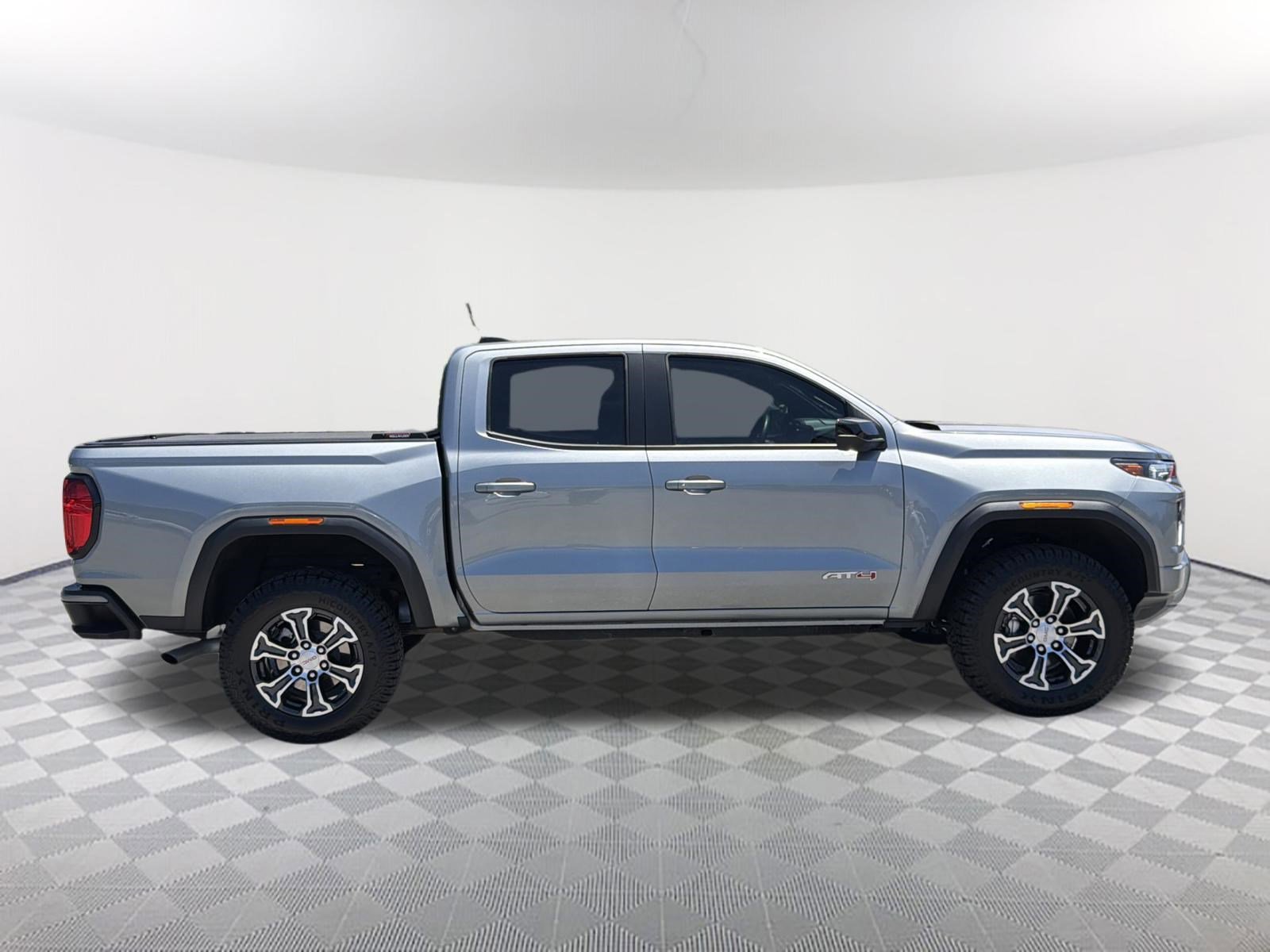 2023 GMC Canyon AT4 - Photo 7