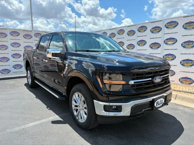 New 2026 Agate Black Metallic Ford XLT image 2