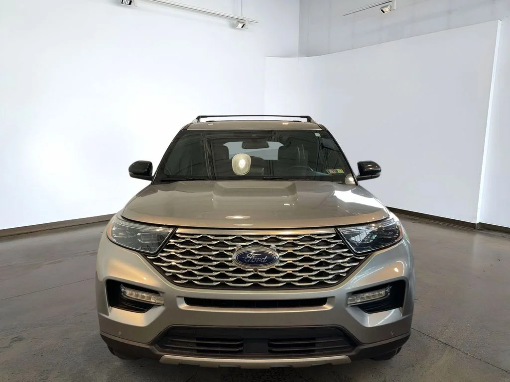 Used 2021 Silver Metallic Ford Platinum image 2