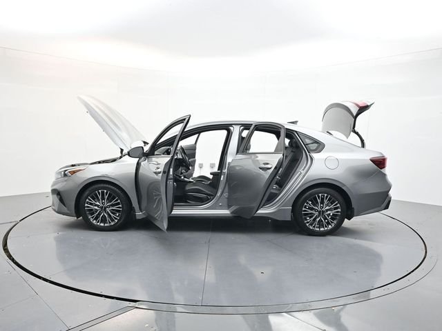 Used 2023 Gray Kia GT-Line image 46