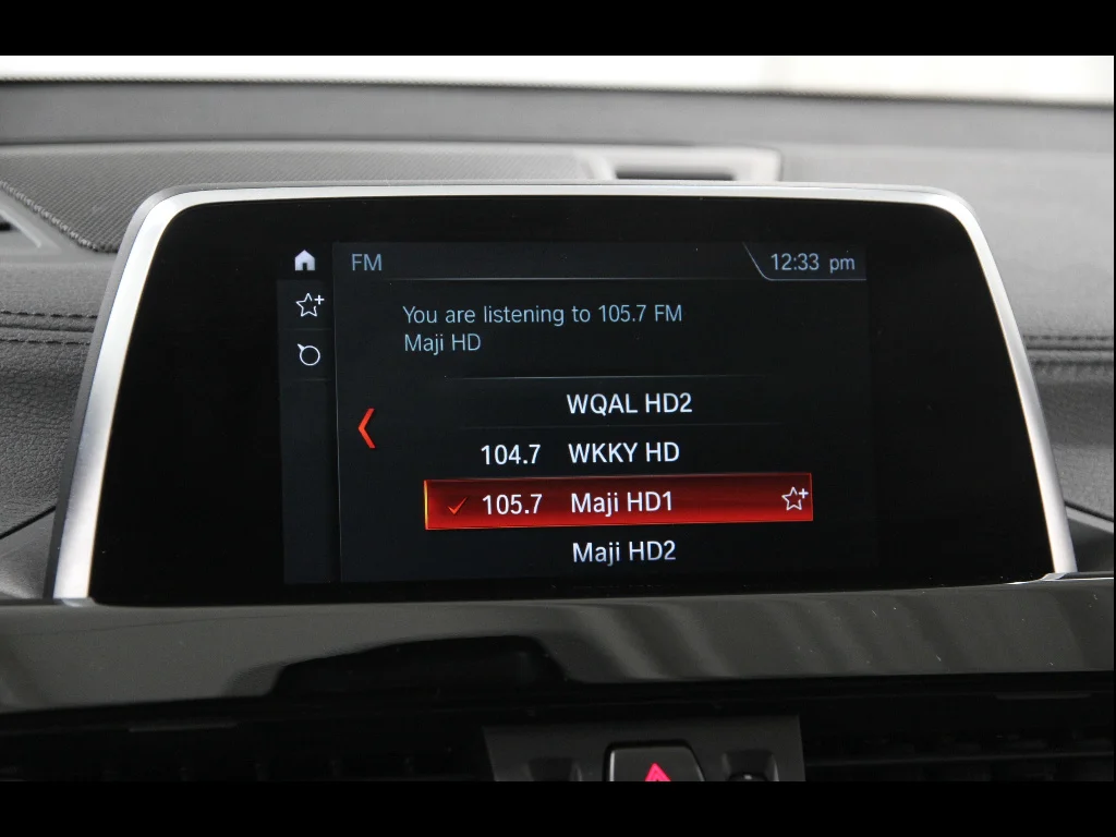 Used 2019 Black Sapphire Metallic BMW xDrive28i image 11