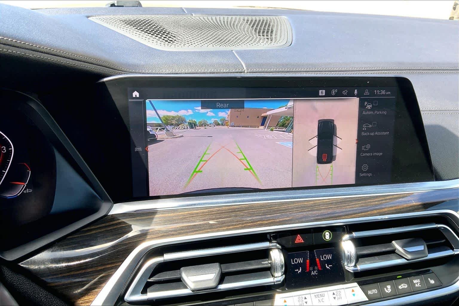 Used 2019 Black Sapphire Metallic BMW xDrive40i image 25