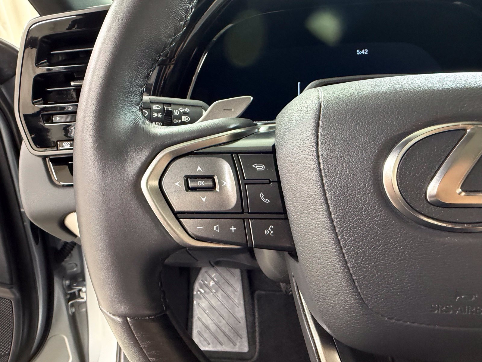 Used 2025 Silver Lexus 350h Premium image 21
