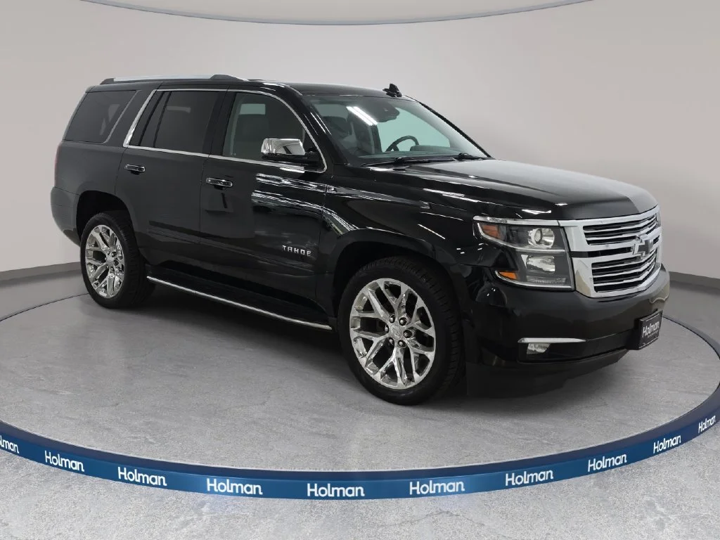 Used 2020 Black Chevrolet Premier image 4