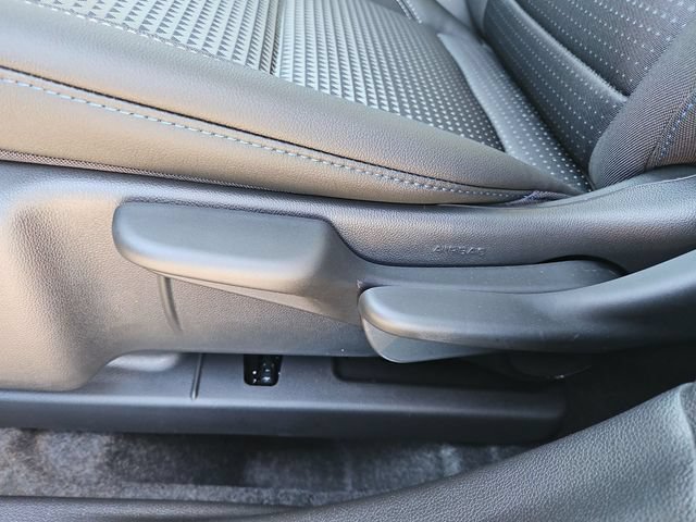 New 2026 Summit White Chevrolet LT image 21