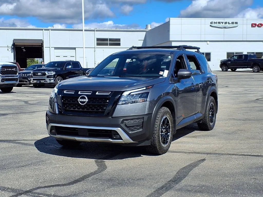 Used 2025 Nissan Pathfinder Rock Creek with VIN 5N1DR3BD8SC201635 for sale in Kansas City