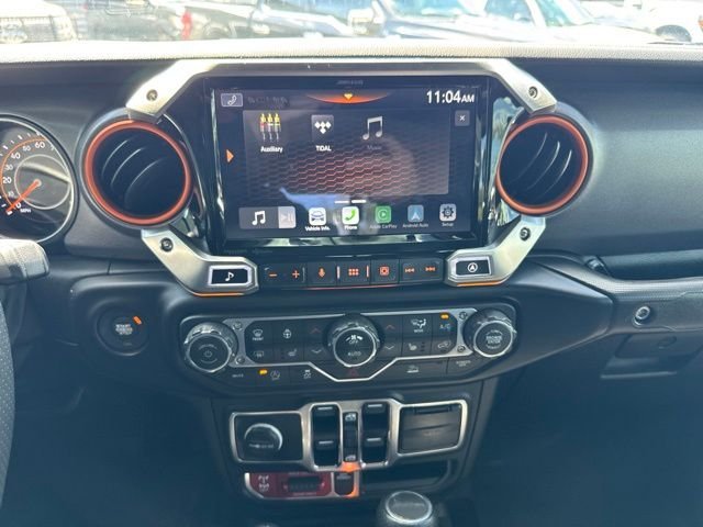 Used 2023 Black Clearcoat Jeep Mojave image 21