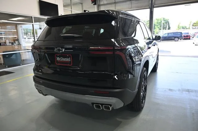 New 2026 Mosaic Black Metallic Chevrolet LT image 5