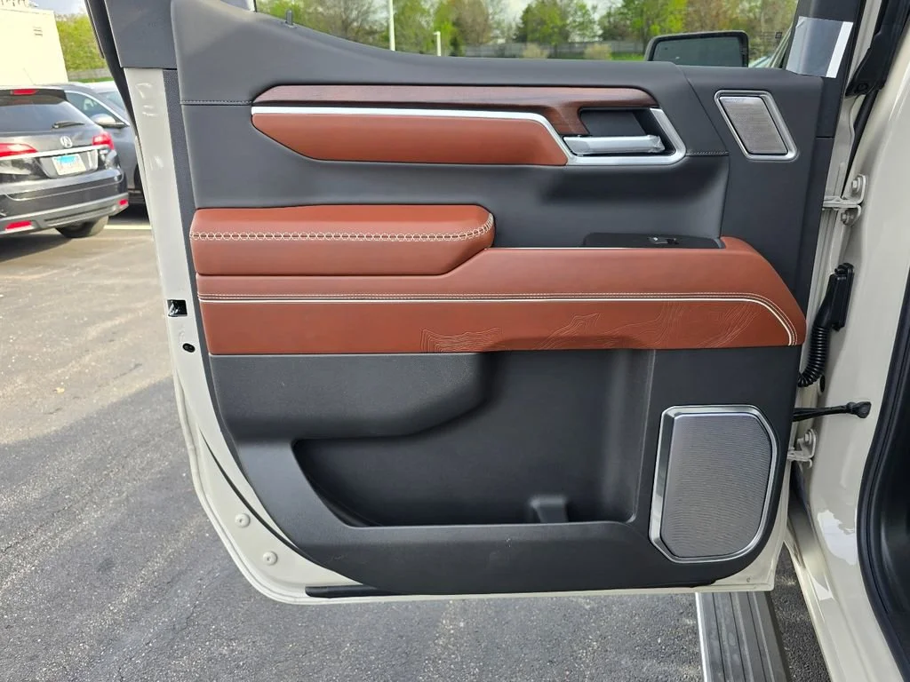 New 2026 Coastal Dune GMC Denali Ultimate image 25